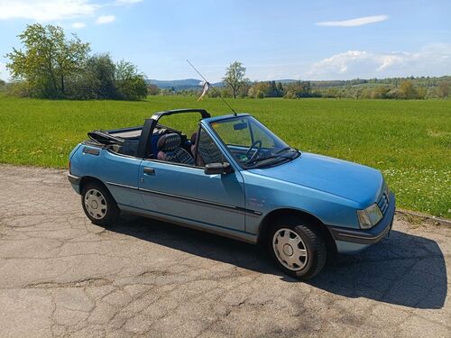 Peugeot 205