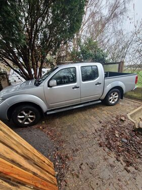 Nissan NP 300