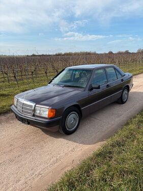 Mercedes-Benz 190