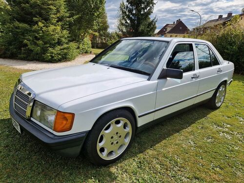 Mercedes-Benz 190