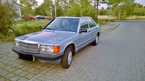 Mercedes-Benz 190