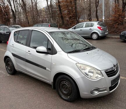 Opel Agila