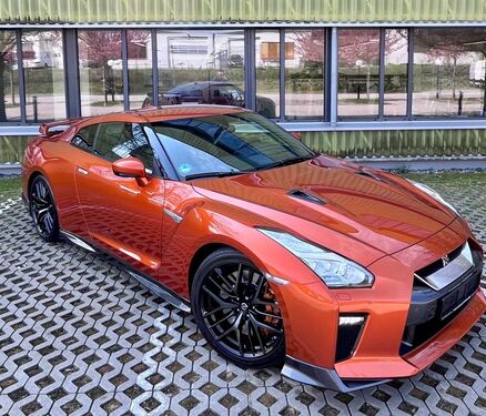 Nissan GT-R