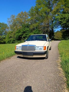Mercedes-Benz 190