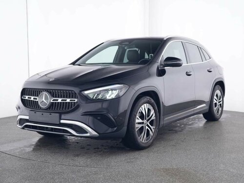 Mercedes-Benz GLA 180 Progressive *AHK*