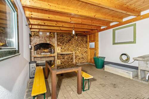 Überdachte Terrasse, Kaminofen - 