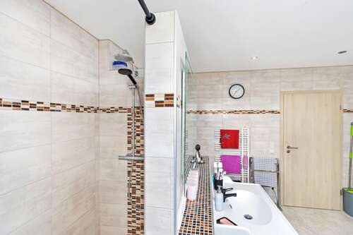 Großes Tageslichtvollbad - 