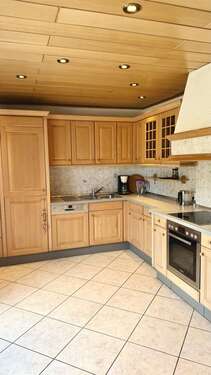 Große Küche im Landhausstil - 