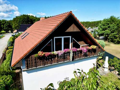 Einladender Balkon im DG - Einfamilienhaus mit 165,00 m&sup2; in Kolkwitz zum Kaufen