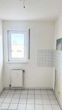 Renovierungsbedürftige Küche - 