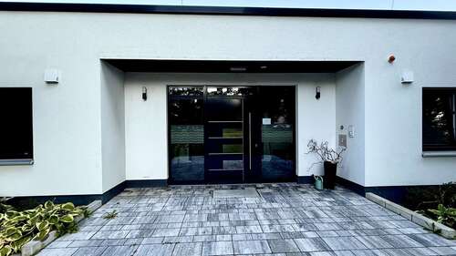 Gepflegter Eingangsbereich - 