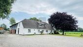 WOHNEN BEI DEN PFERDEN - 799.000,00 EUR Kaufpreis, ca.  280,00 m² Wohnfläche in Oldersbek (PLZ: 25873)
