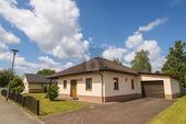 MODERNER BUNGALOW MIT WÄRMEPUMPE & EBK - Regis-Breitingen
