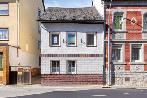 Haus Vorderansicht - 