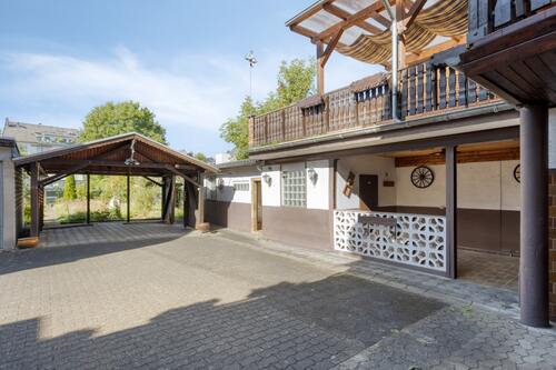 Innenhof, Loggia, Balkon und Carport - Reihenendhaus mit 160,00 m² in Koblenz zum Kaufen