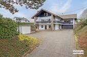 Gebäude, Garagen, Stellplätze - 