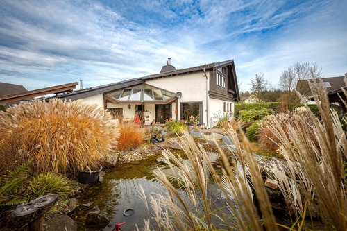 Toller Wasserblick - Einfamilienhaus mit 235,00 m&sup2; in Rüscheid zum Kaufen