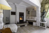 Kaminzimmer mit Kuschelecken - 