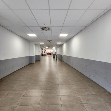 Flur zum Penny-Markt - Büro zum Kaufen in Saarbrücken