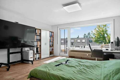 Wohnzimmer - 3 Zimmer Terrassenwohnung zum Kaufen in Stuttgart