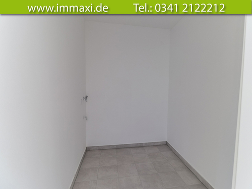 Abstellkammer-mit-Waschmaschinenanschluss - 