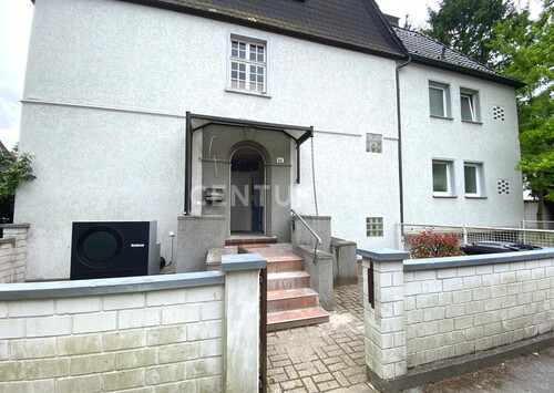 Hausfront - Dachgeschoßwohnung mit 62,75 m² in Kamen zur Miete