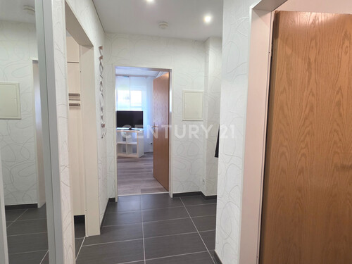 Flur - Erdgeschoßwohnung mit 63,86 m&sup2; in Hagen zum Kaufen