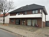 Im Herzen von Nienburg: Interessante Gewerbeeinheit in TOP Lage mit Ladenlokal, Wohnung und Halle - Nienburg (Weser)