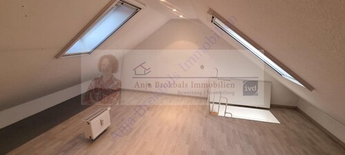 Mit Heizung, Fenstern und Tür - 