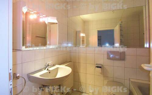 Bad - 1 Zimmer Etagenwohnung in Suhl