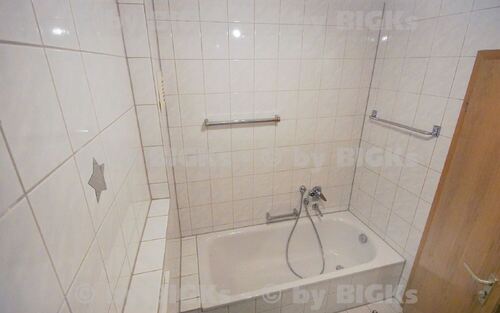 Bad - Etagenwohnung mit 47,94 m&sup2; in Suhl zum Kaufen