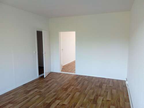 Wohnzimmer 01 - Appartement mit 58,00 m&sup2; in Cölpin zur Miete
