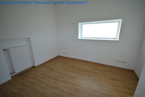 Foto - 3 Zimmer Erdgeschoßwohnung zur Miete in Neustadt Kernstadt