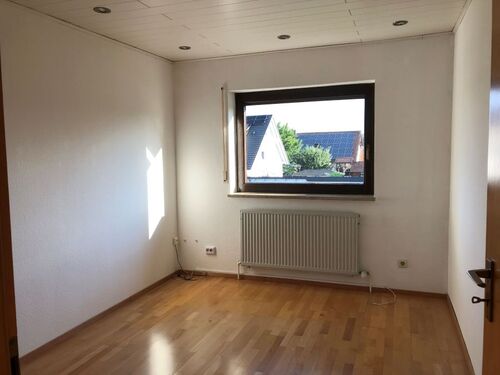 Büro- oder Kinderzimmer - 