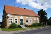 Straßenfront - Provisionsfrei* Ländliches Anwesen mit viel Platz für Pferdehaltung am Haus