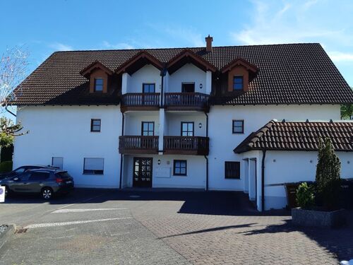 Aussenansicht_Zufahrt - 2 Zimmer 2- Zimmerwohnung in Raubach