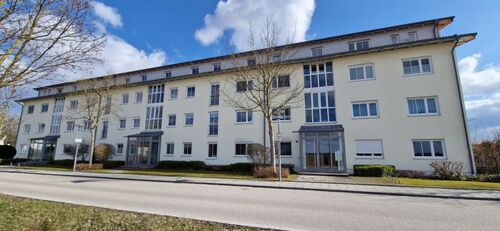 03 Hausansicht Nord - 4 Zimmer Etagenwohnung in Kirchheim bei München