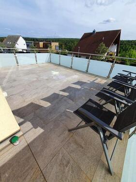 EG Terrasse - 9 Zimmer Zweifamilienhaus zum Kaufen in Straubenhardt