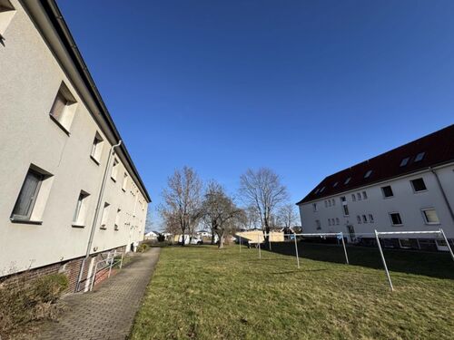 01 Aussenansicht Richtung See Zwenkau C16_7316 - 3 Zimmer 3- Zimmerwohnung zum Kaufen in Zwenkau