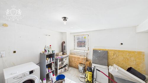 CAM01984G0-PR0474-STILL005 - 