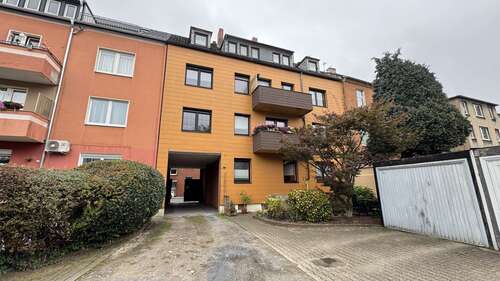 Hinteransicht - 3.5 Zimmer Dachgeschoßwohnung in Gelsenkirchen