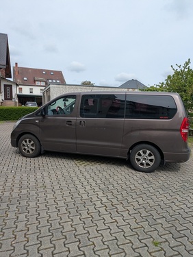 Hyundai H-1