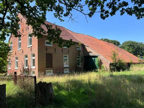 Ostseite - Hof mit 12,5056 ha Ländereien in Berumerfehn (absolute Alleinlage)