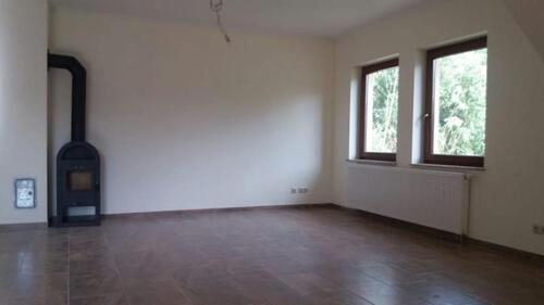 Foto - 8 Zimmer Zweifamilienhaus in Loissin