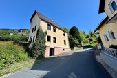 Schmitten - Niederreifenberg: Handwerker aufgepasst! Grundstück mit Altbestand!