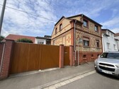 Wiesbaden-Breckenheim: Generationenhaus oder großes Familienrefugium!