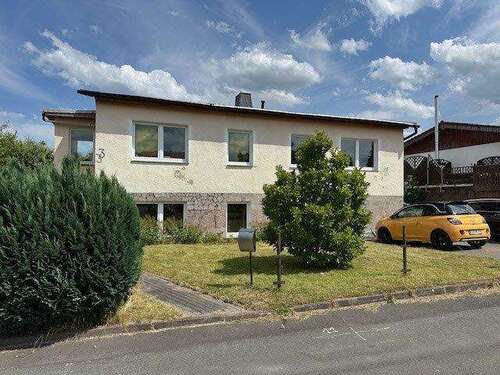 TOP - Wohnen auf einer Ebene - Großer sanierungbedürftiger Bungalow mit viel Potenzial