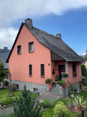 Ansicht - Hier wohnt man gern - Schickes Einfamilienhaus sucht neue Besitzer