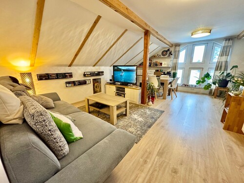 Wohnzimmer Dachgeschoss - 5 Zimmer Einfamilienhaus zum Kaufen in Viereck