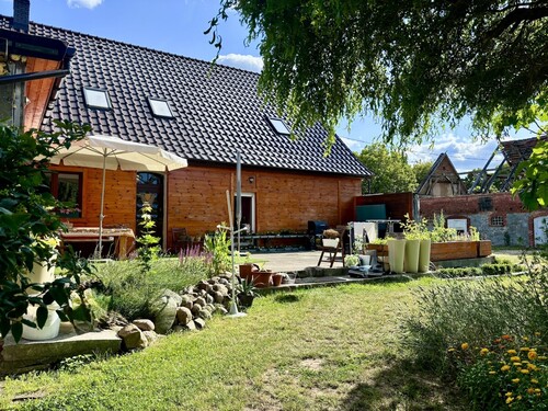 Hausansicht - 8 Zimmer Einfamilienhaus zum Kaufen in Ramin